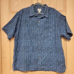 LL Bean Mens Short Sleeve Hawaiian Shirt Size XL Blue Aztec Tribal Camp Resort
